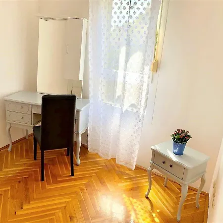 Sea Star Apartment